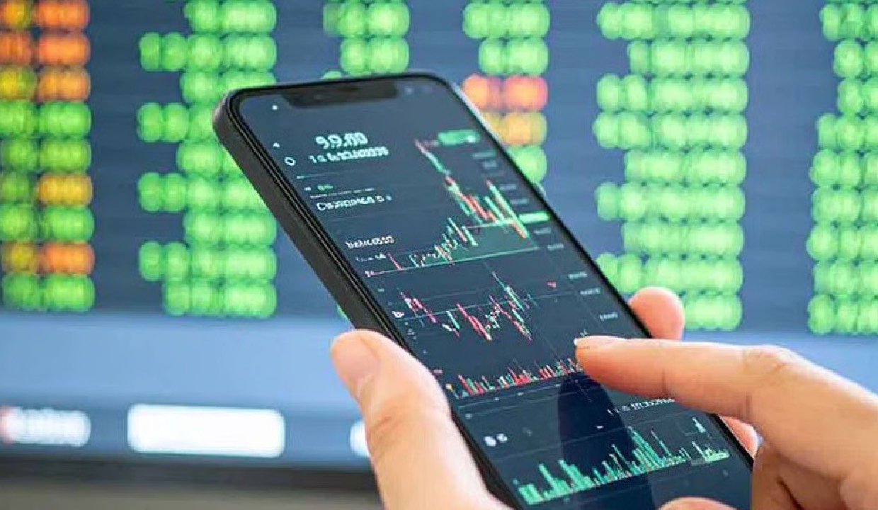 sensex and nifty decline in early trade on surging crude oil prices