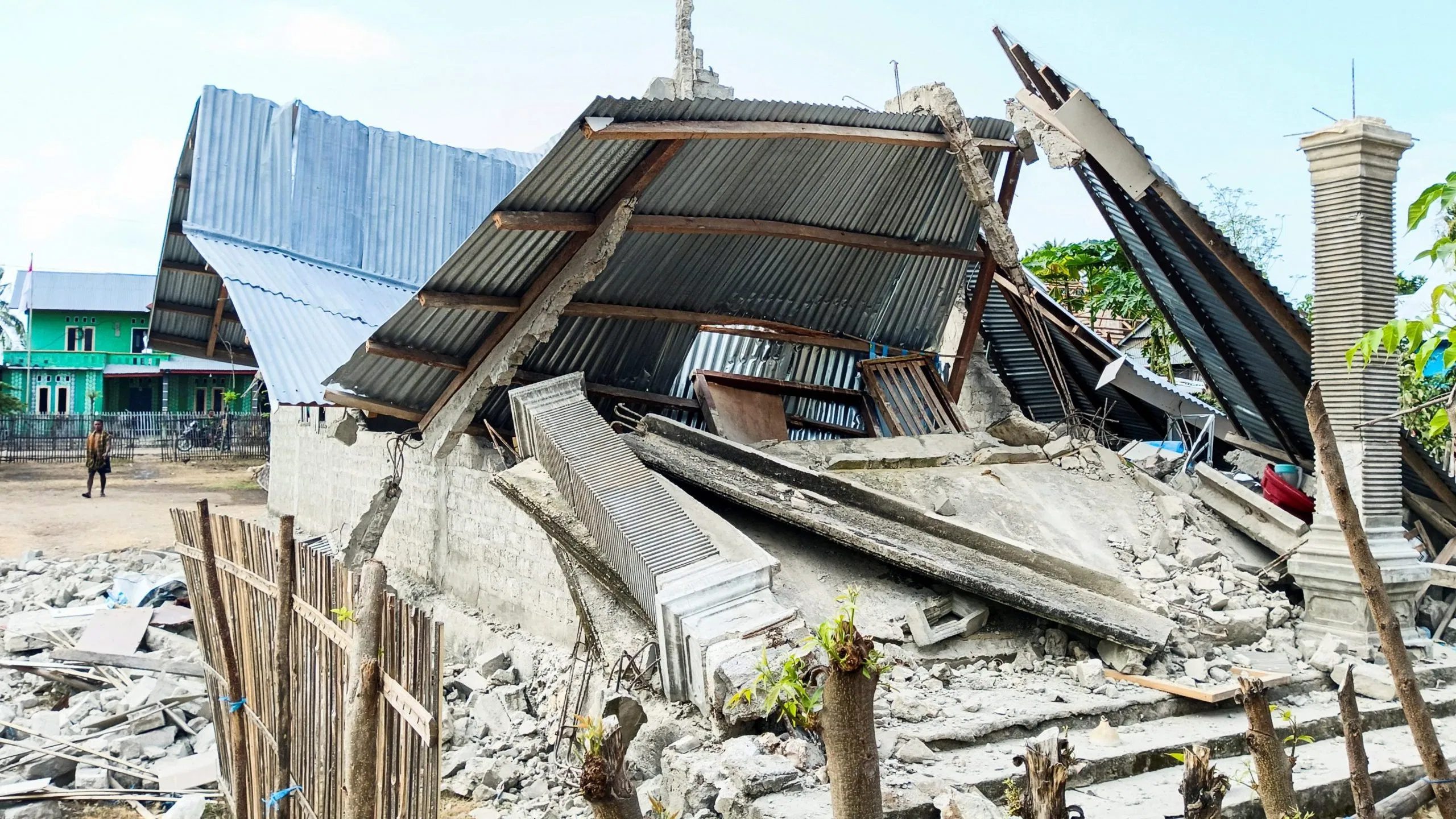 Powerful Earthquakes Strike Indonesia, At Least 48 Dead on Flores Island